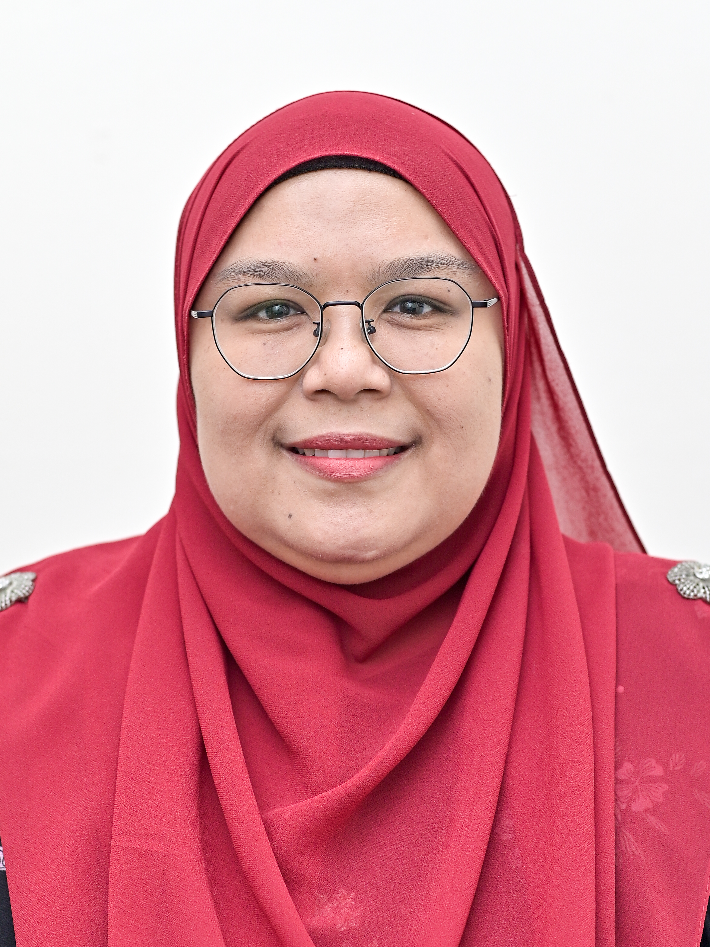 Halina binti Abdul Hallil